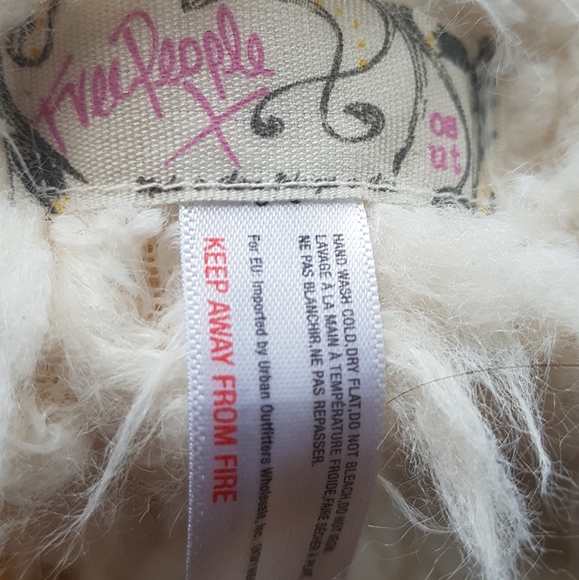 Free People- Scarf - Picture 4 of 4